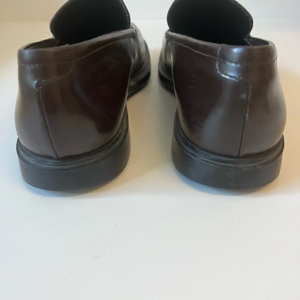 - Prada Men’s Loafer. Excellent Condition. Size 13
